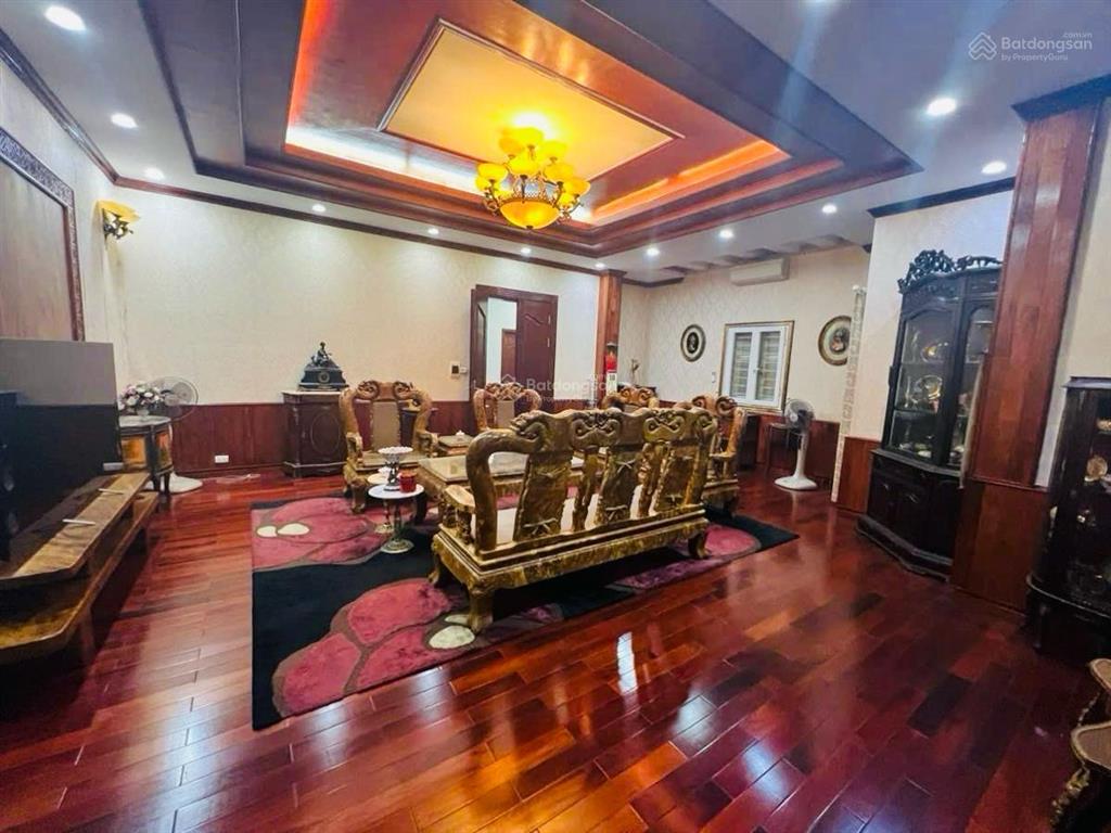 Bán nhà riêng phố tô hiệu  trần tử bình 66m2, dân xây góc 03 mặt thoáng sáng, ô tô tránh, full đồ