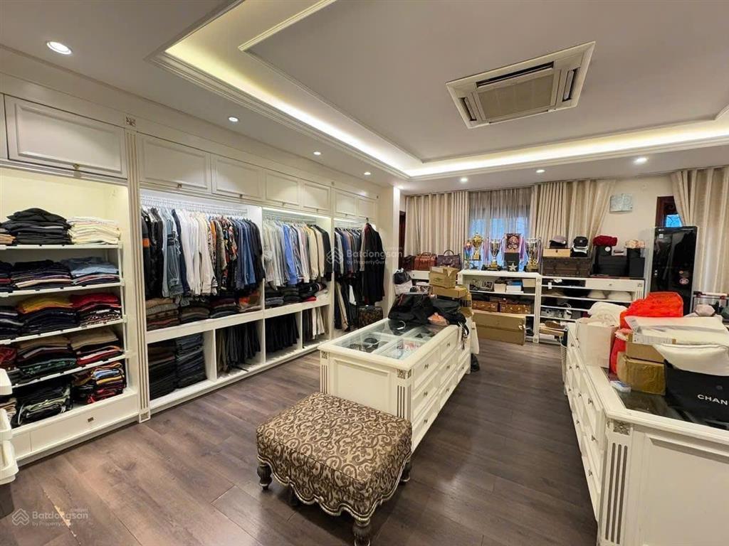 Bán nhà riêng phố vip hoàng quốc việt 62m2, ô tô tránh, ngõ thông kinh doanh đỉnh, 02 mặt thoáng