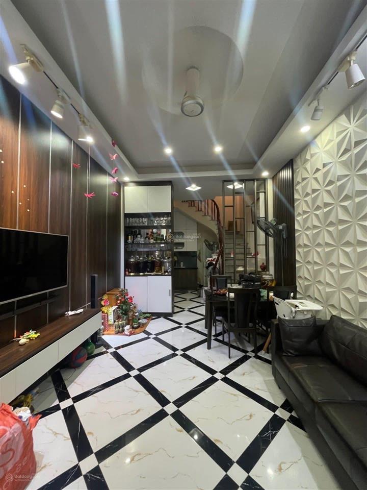 Bán nhà trần quốc vượng ngay chợ xanh xuân thuỷ 38m2, ô tô gần, kinh doanh, hơn 8 tỷ