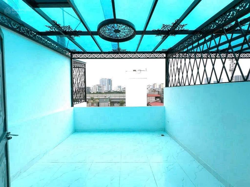 Bán nhà riêng hoàng quốc việt 42m2 có thang máy, ô tô, ngõ thông kinh doanh, full đồ, nhỉnh 10 tỷ