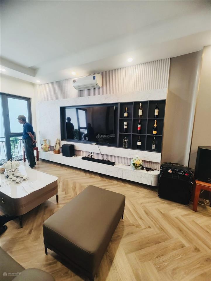 Bán nhà xuân la  ngoại giao đoàn  đại sứ quán hàn quốc 38m2, thang máy, ô tô, ngõ thông, full đồ