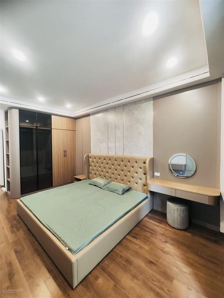 Bán nhà xuân la  ngoại giao đoàn  đại sứ quán hàn quốc 38m2, thang máy, ô tô, ngõ thông, full đồ