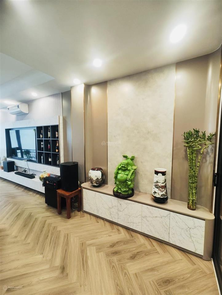 Bán nhà xuân la  ngoại giao đoàn  đại sứ quán hàn quốc 38m2, thang máy, ô tô, ngõ thông, full đồ