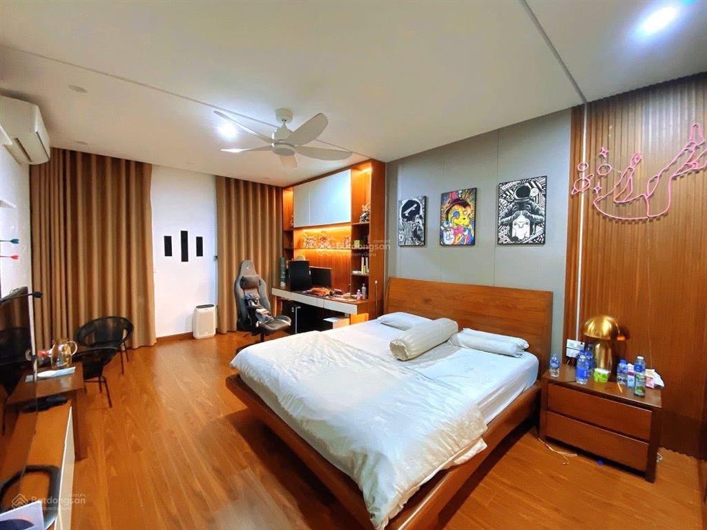 Phân lô 3 ô tô tránh phố hoàng quốc việt 84m2, góc 03 thoáng, thang máy, kinh doanh, full đồ