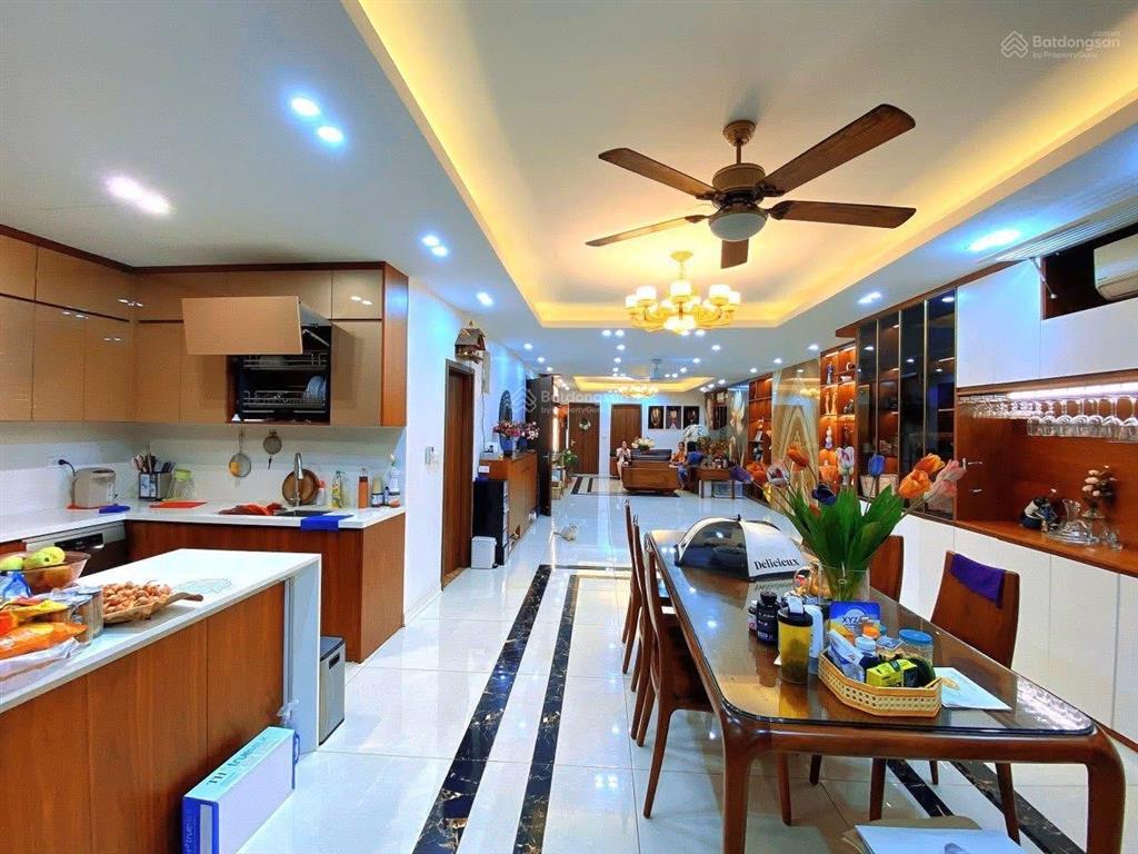 Phân lô 3 ô tô tránh phố hoàng quốc việt 84m2, góc 03 thoáng, thang máy, kinh doanh, full đồ