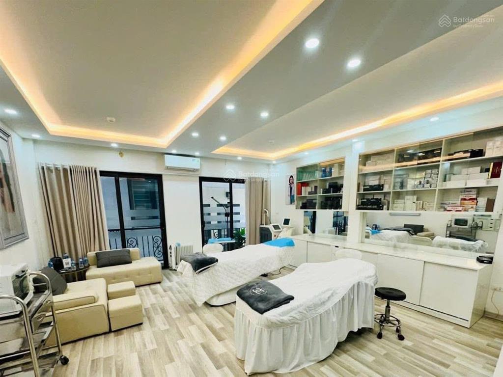 Phân lô hoàng quốc việt 85,6m2, góc 03 thoáng, 03 ô tô tránh, thang máy, kinh doanh, full đồ.