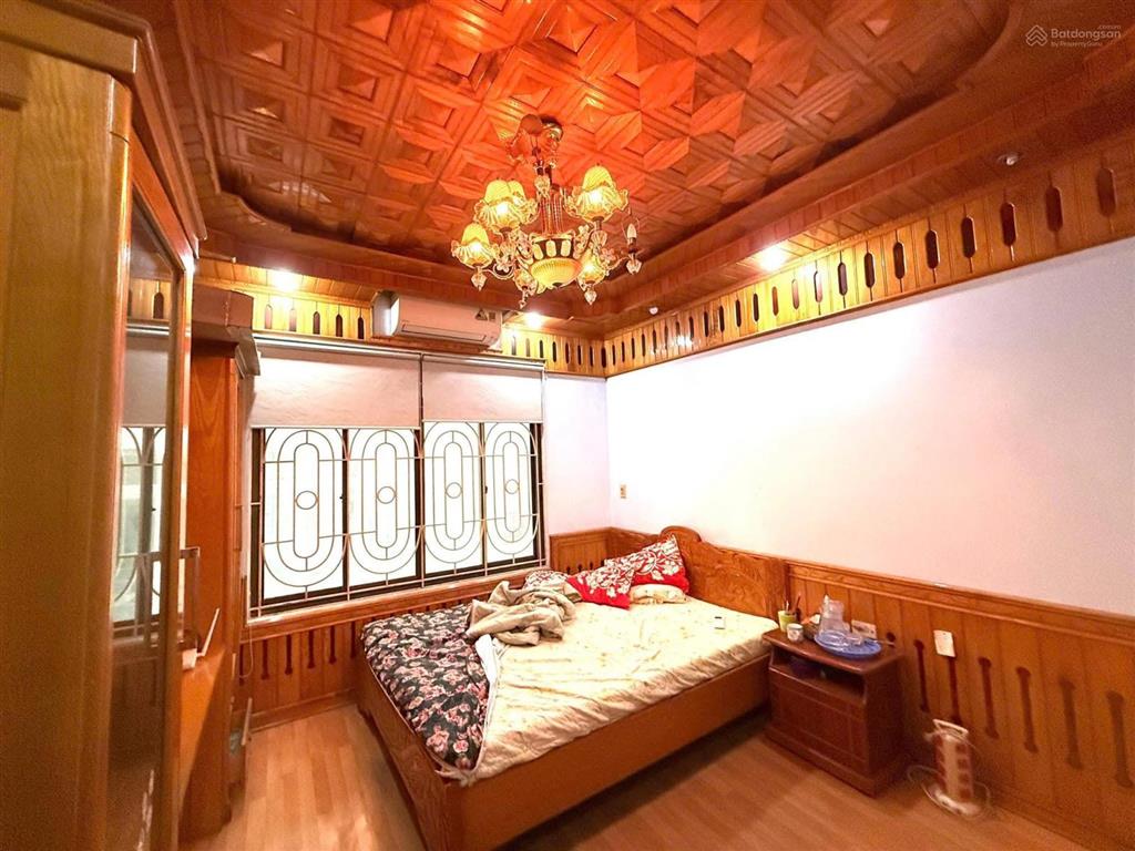 Bán nhà riêng hoàng quốc việt 86m2, 05 ô tô đỗ, 02 thoáng, thang máy, kinh doanh, full đồ.