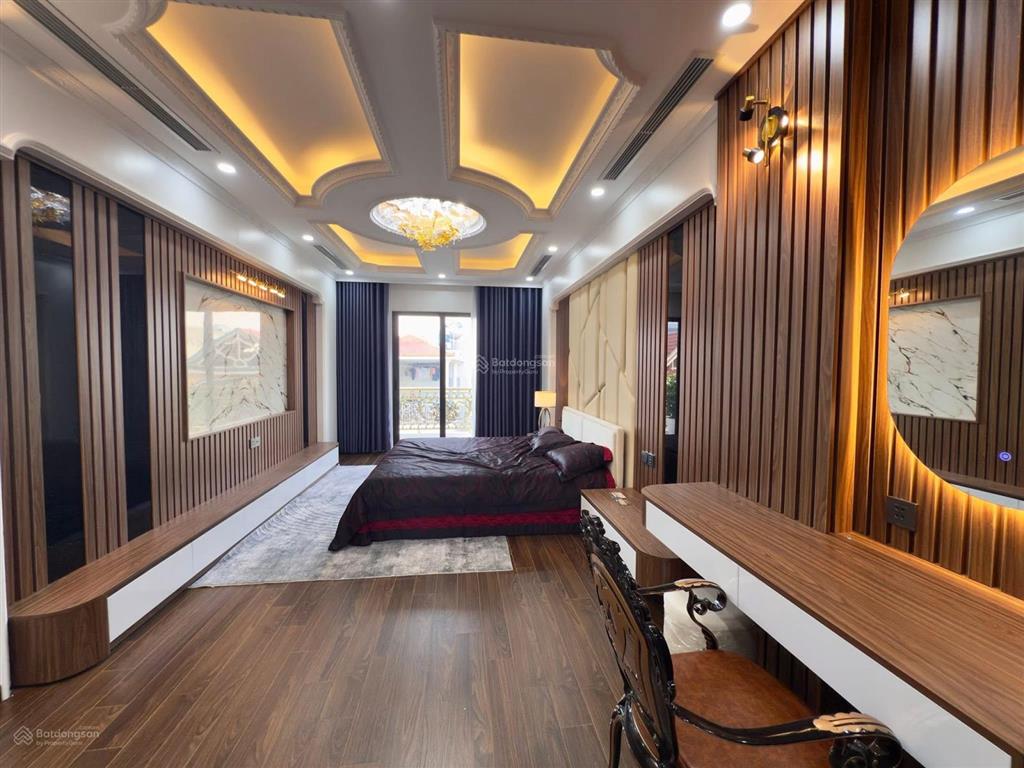 Bán nhà riêng xuân la, tây hồ 45m2, gara ô tô, ngõ thông kinh doanh, full đồ, hơn 10 tỷ