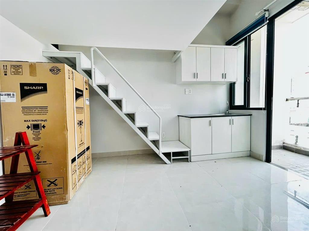 Căn hộ có gác mới xây 100% ban công view đẹp ở 4 người nguyễn xí bình thạnh,  0769 690 ***