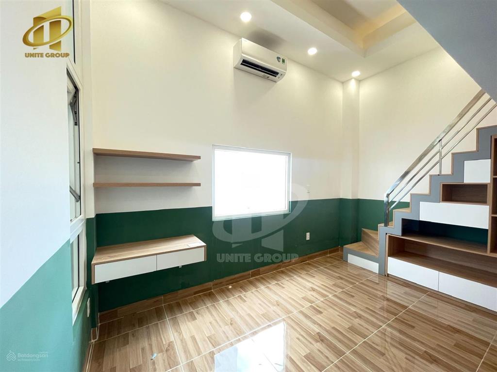 Căn hộ có gác mới xây 100% ban công view đẹp ở 4 người nguyễn xí bình thạnh,  0769 690 ***