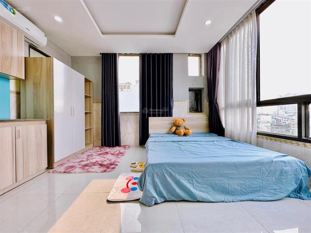 Phòng cho thuê full nội thất cửa sổ thoáng mát ngã tư hàng xanh ung văn khiêm bình thạnh sát hutech
