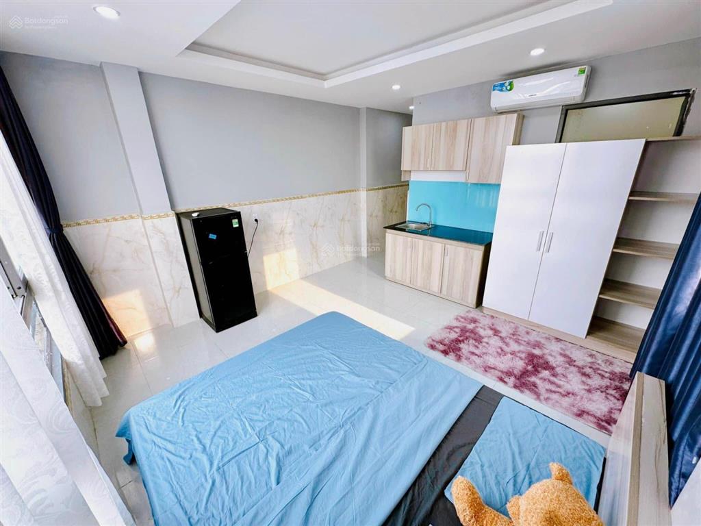 Phòng cho thuê full nội thất cửa sổ thoáng mát ngã tư hàng xanh ung văn khiêm bình thạnh sát hutech