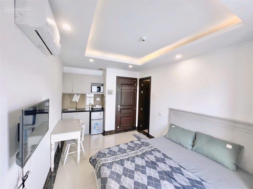Phòng mới toanh full nội thất giáp q1 ngay lê văn duyệt bình thạnh,  0769 690 ***