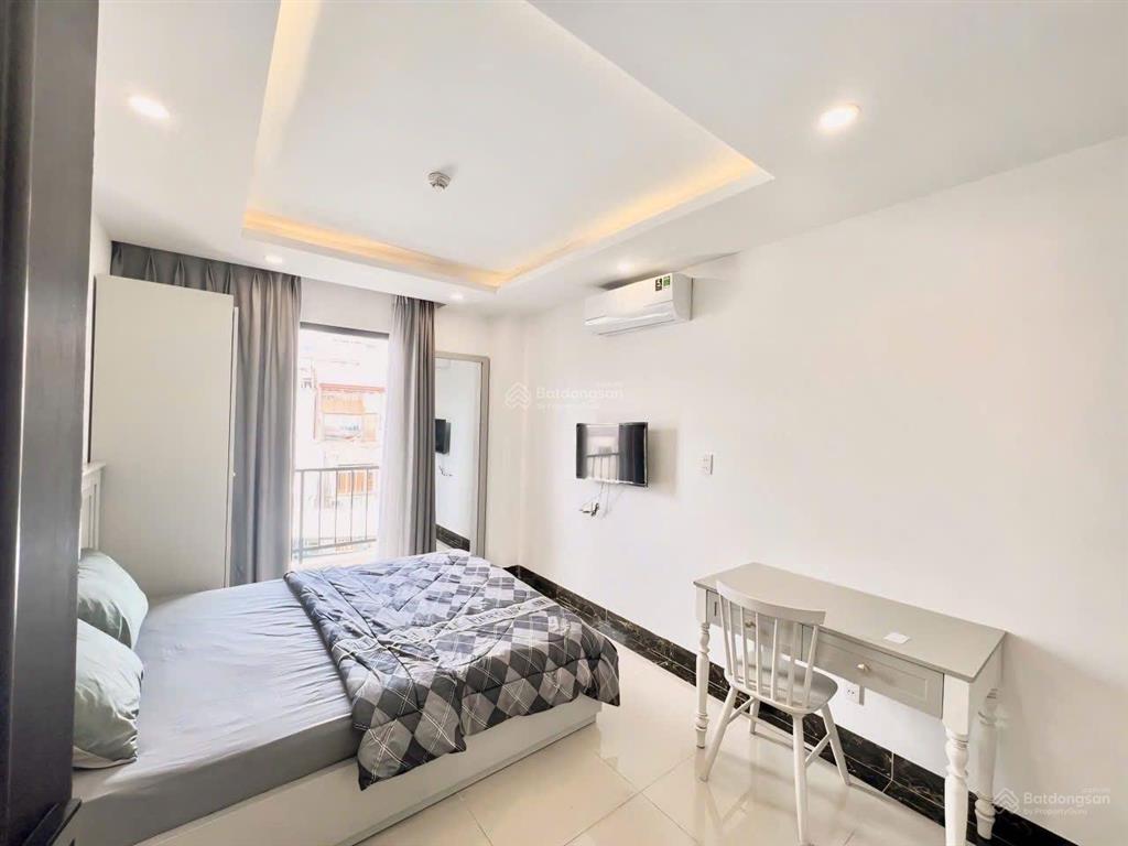 Phòng mới toanh full nội thất giáp q1 ngay lê văn duyệt bình thạnh,  0769 690 ***