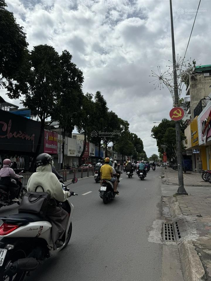 Chính chủ bán gấp nhà mt thống nhất phường 10 gv dt 8x16m, giá chỉ 13 tỷ,  0937 405 ***