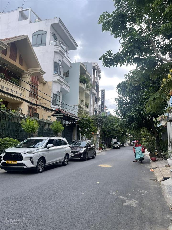 Cần bán biệt thự 3mt đường nguyễn oanh, p17, gv dt 13x22m, trệt 2 lầu, giá 33 tỷ thương lượng