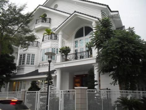 Cần bán biệt thự 3mt đường nguyễn oanh, p17, gv dt 13x22m, trệt 2 lầu, giá 33 tỷ thương lượng