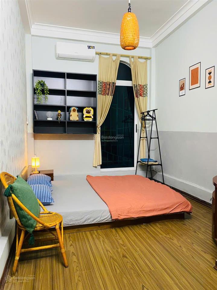 Cho thuê nhà nguyên căn 3 tầng  trong ngõ to lò đúc, hai bà trưng  phù hợp gia đình & kd phòng