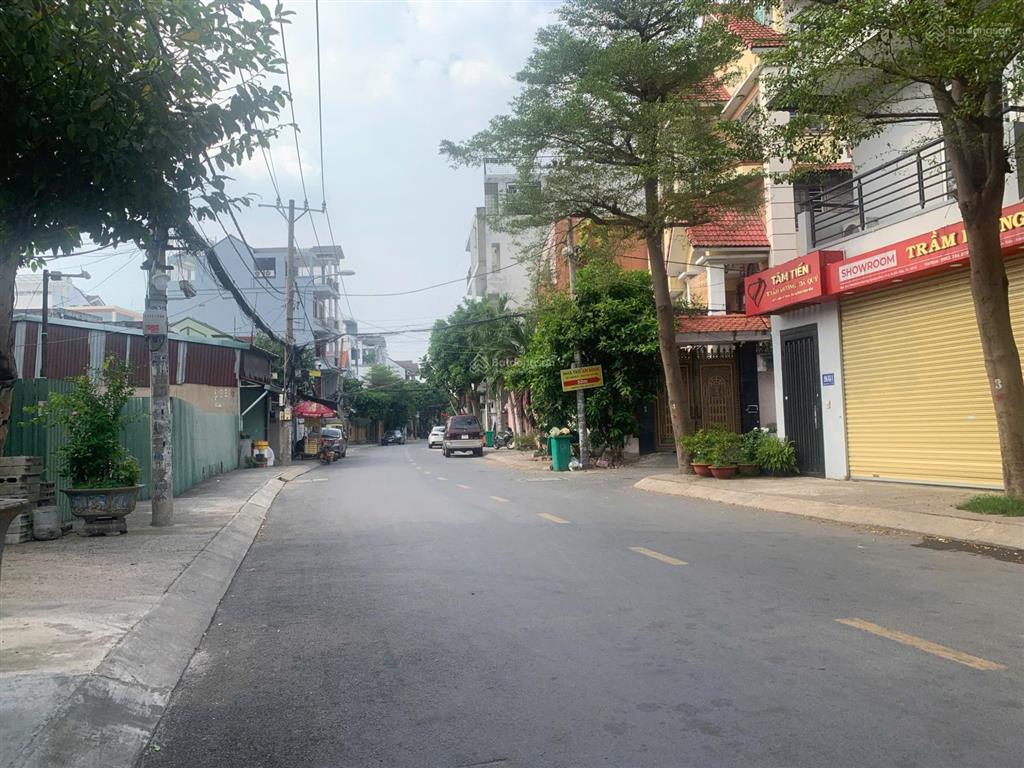 Khu biệt thự dương quảng hàm p6 dt 6x24m giá chỉ 17 tỷ.