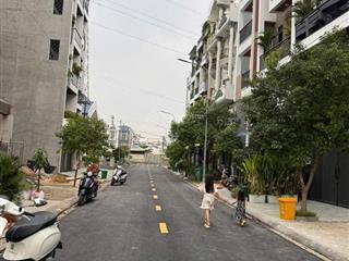 Hxh 12m thạnh xuân 21  ngay picity  dt 6x27m. giá chỉ 5.5 tỷ
