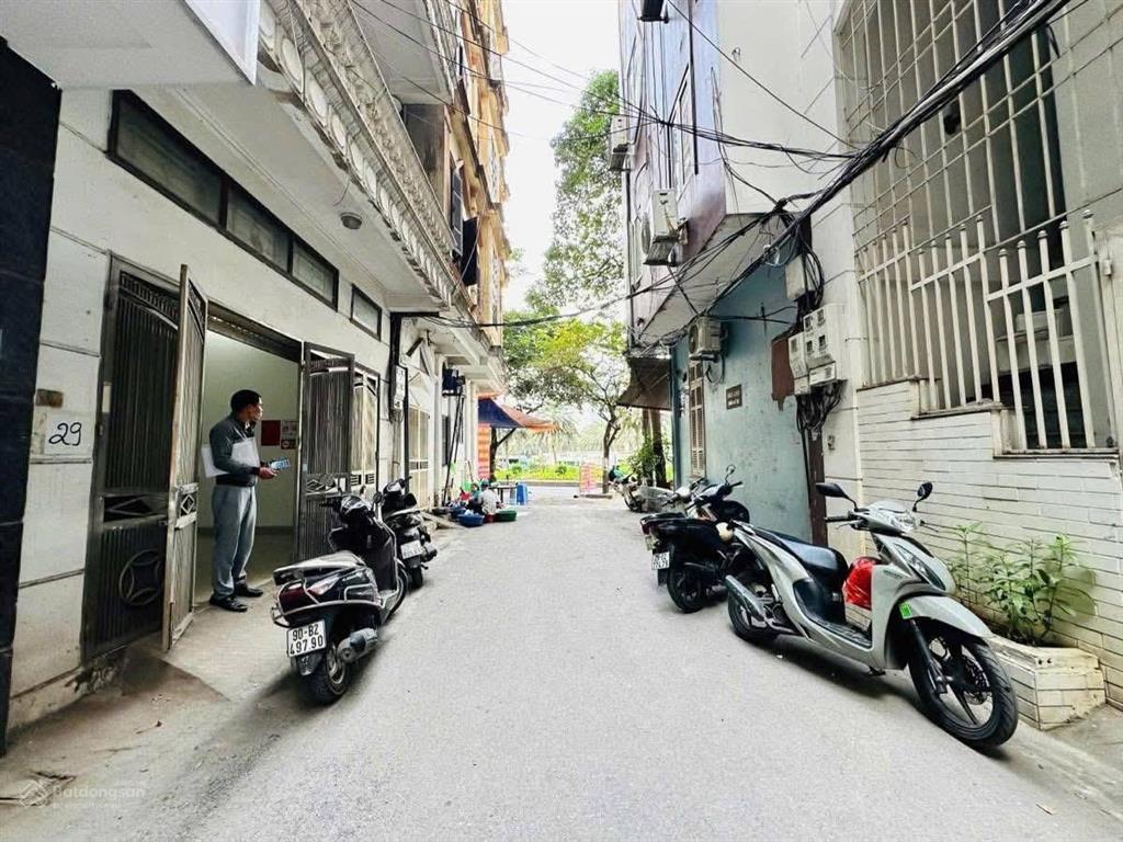 Chính chủ bán nhà phố thái hà,đống đa  67m2x5t  phân lô,oto đỗ cựa  khu vip  gần phố  18,8 tỷ