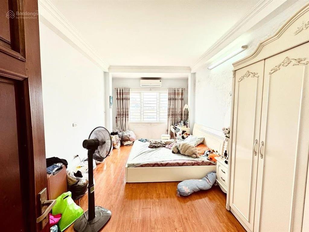 Chính chủ bán nhà số 19/14/8 vũ thạnh,đống đa  22m2  ngõ rộng thoáng  giá rẻ 4,1 tỷ