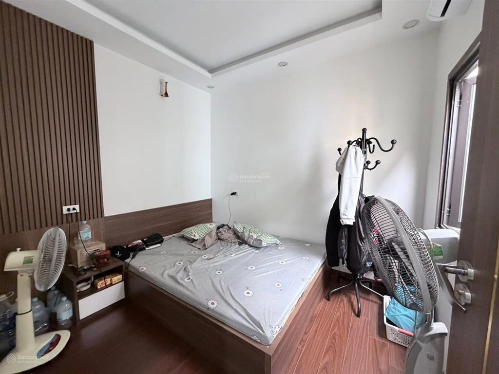 Chính chủ bán nhà hào nam, cát linh  21m²  ngõ rộng, thoáng  giá đầu tư 4 tỷ