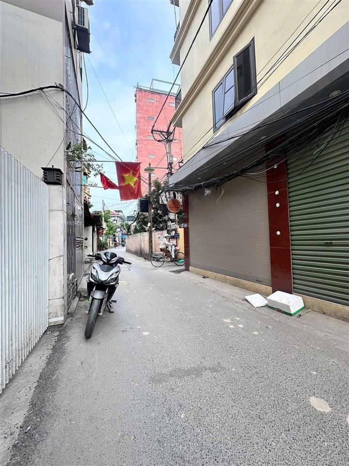 Vũ tông phan, thanh xuân  41m2x5t  10m ra oto  nhà đẹp, nở hậu  7,35 tỷ