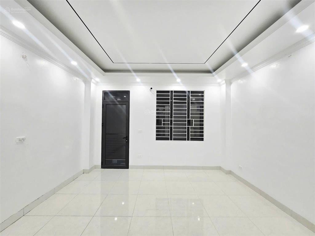 Vũ tông phan, thanh xuân  41m2x5t  10m ra oto  nhà đẹp, nở hậu  7,35 tỷ