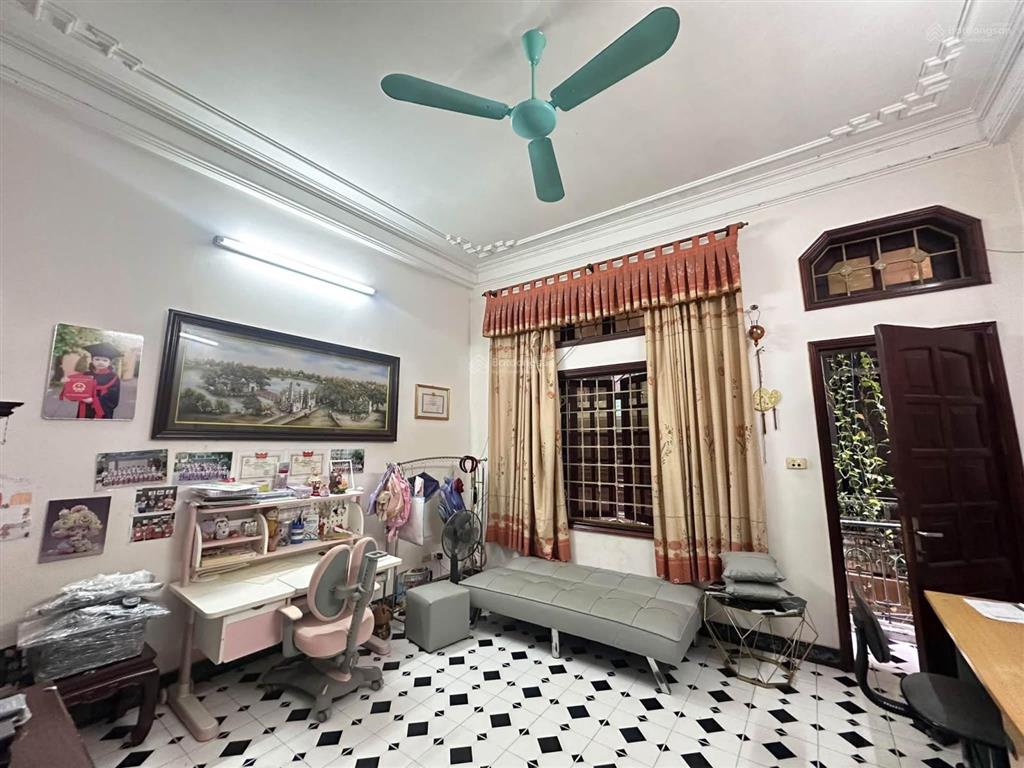 Phố lê thanh nghi,hbt  58m2x4t  phân lô,oto vào nhà  vị trí vàng  sổ vuông  18 tỷ
