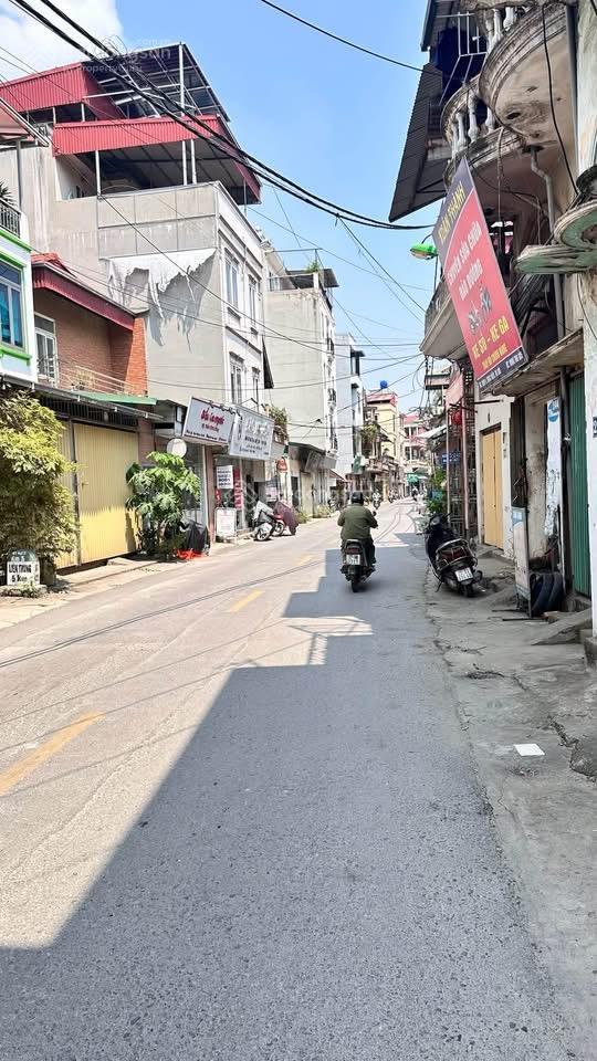 Bùi xương trạch, thanh xuân  42m2x5t  10m ra oto  nhà vuông, nhà mới dân xây chắc  7.35 tỷ