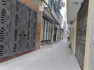 Chính chủ bán nhà phố hào nam, đống đa  20m2x3t  ngõ rộng, thoáng  giá đầu tư 3,7 tỷ