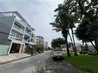 Bán nhà mặt tiền nhìn ra công viên khu an dương vương p16 q8 bến phú định