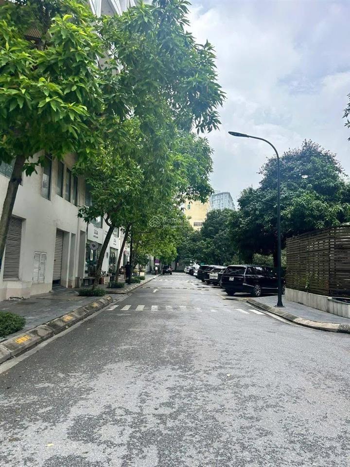 Bán biệt thự kinh doanh trần đại nghĩa 145m4tlô gócmt25m giá còn 59.7 tỷ