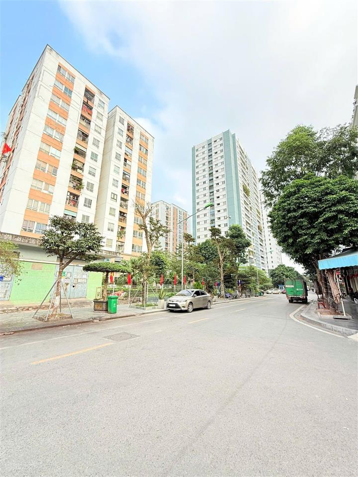 Biệt thự thô tây nam linh đàm 200m, mt 10m chỉ hơn 50 tỷ  kd cực tốt