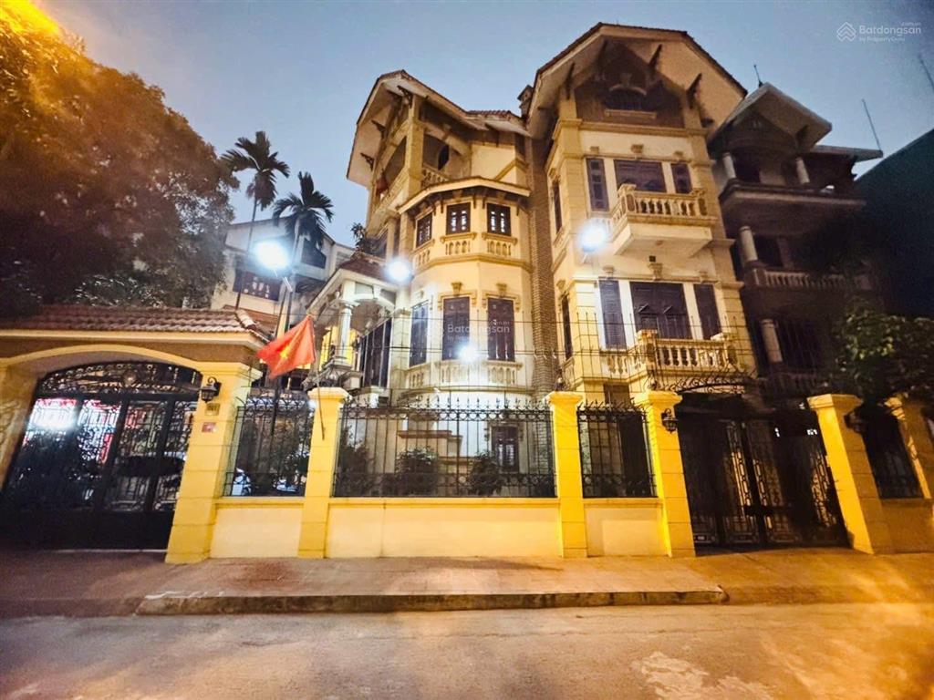 Hạ 8 tỷ! bán nhanh biệt thự 3 thoáng kđt định công 210m  còn 57 tỷ
