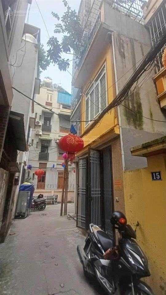 Siêu rẻ! bán nhà giáp nhất 65m,4t chỉ còn 9.5 tỷ, nhà đẹp, gần oto