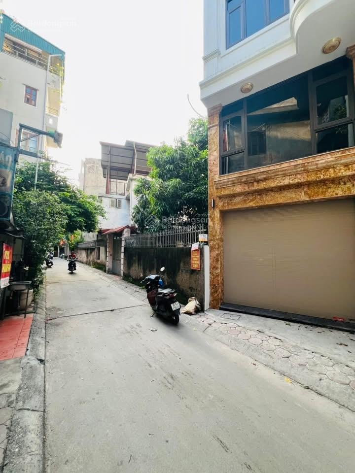 Bán nhà mới phân lô gara ô tô phương mai 50m², 7 tầng, 1 tum chỉ 19,5 tỷ