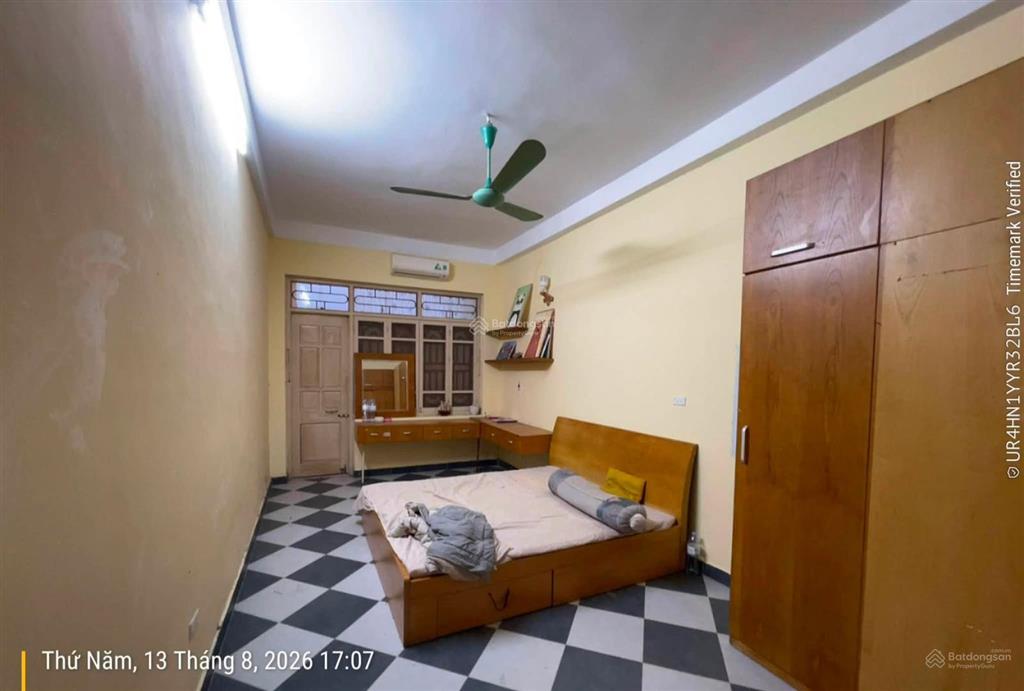 Giảm 3 tỷ! nhà riêng hoàng cầu 55m², 4t hơn 9 tỷ, ngõ 3m, gần phố
