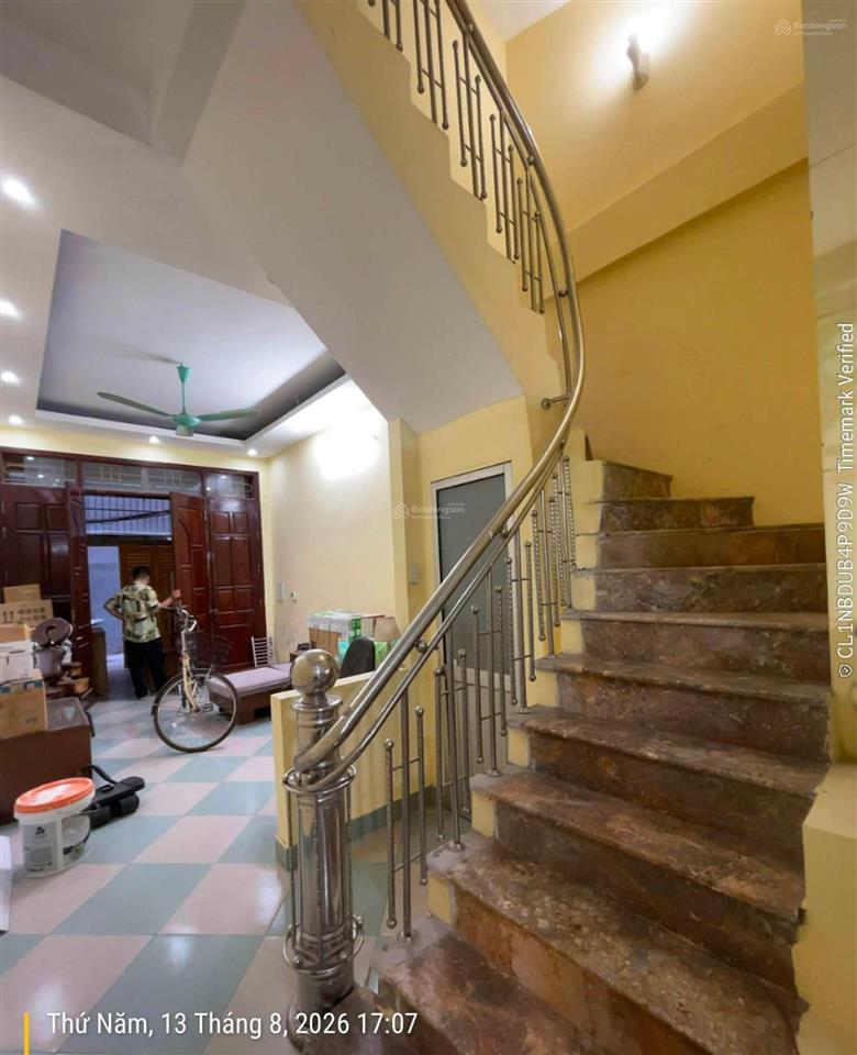 Giảm 3 tỷ! nhà riêng hoàng cầu 55m², 4t hơn 9 tỷ, ngõ 3m, gần phố