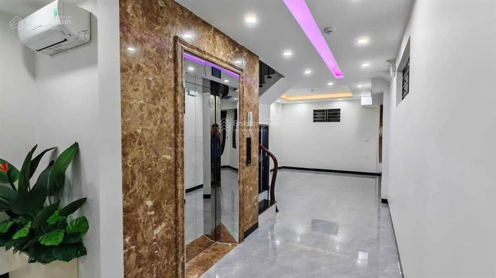 Bán tòa nhà văn phòng lô góc ngụy như kon tum 75m, 7 tầng hơn 26 tỷ  siêu đẹp