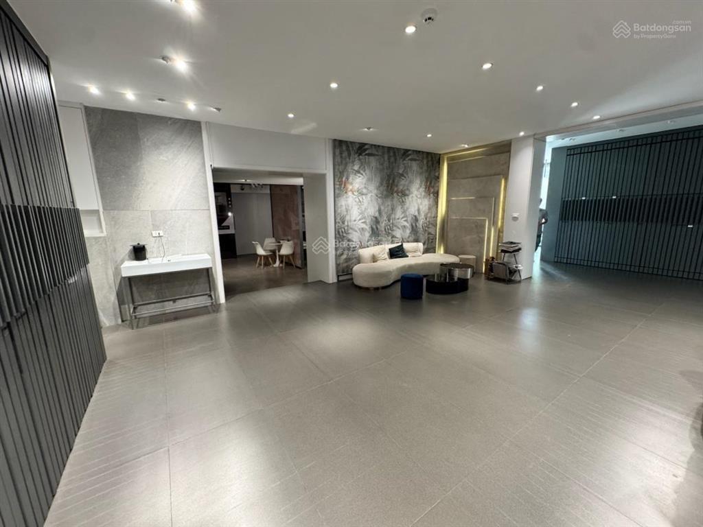 Bán nhà mặt phố nguyễn xiển 300m², mt 16m, giá 100 tỷ, sổ đỏ chính chủ