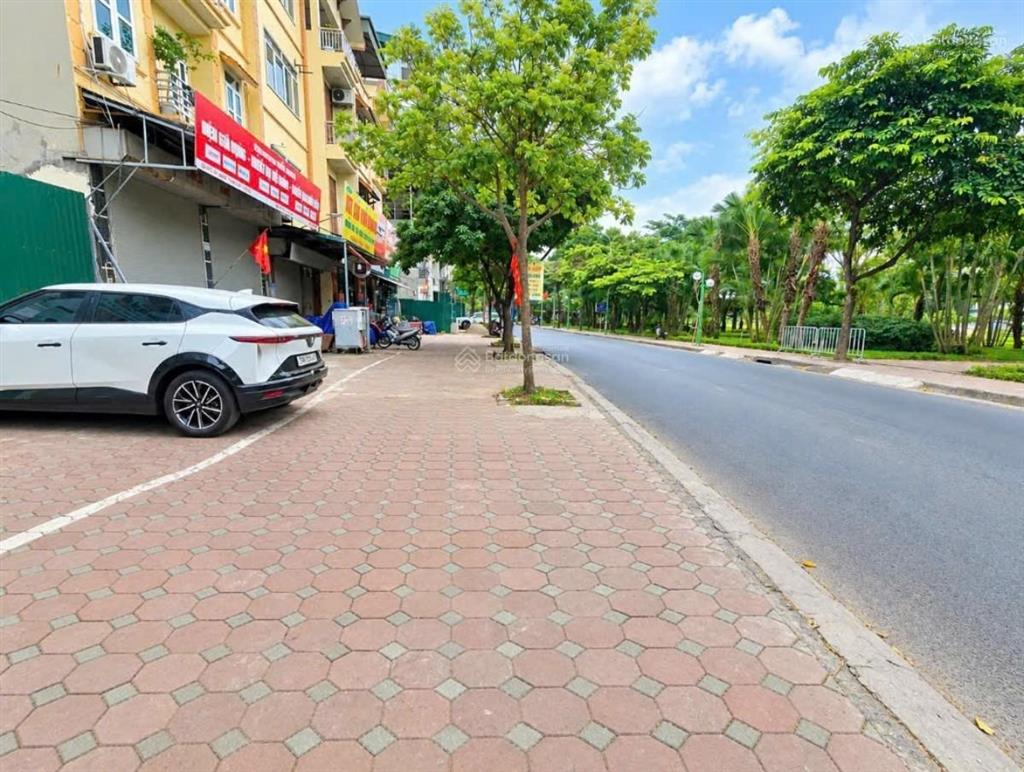 Bán nhà mặt phố kim giang  thanh liệt 55m, mt 4.5m, giá 20 tỷ