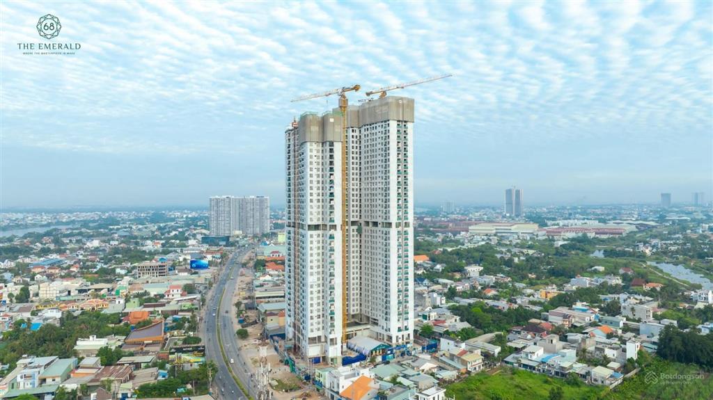 Căn b11 tầng trung 48.4m2 2tỷ940 ( bao phí)