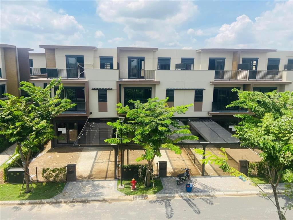 Căn đẹp la4  t117  151.64m2. giá chỉ 7tỷ7 (vat)