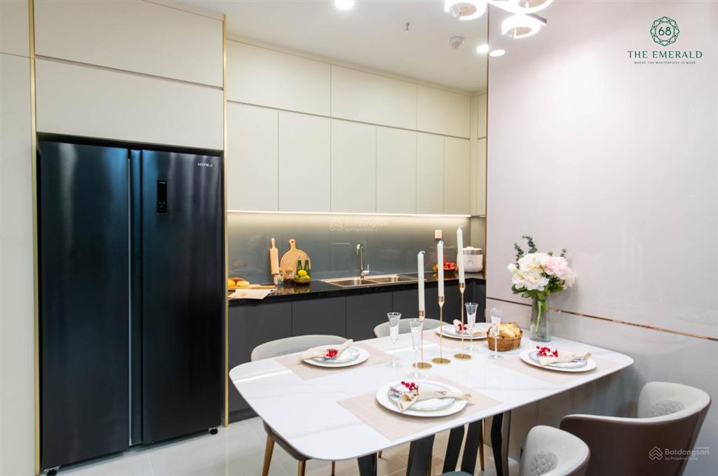 Sở hữu căn hộ a05 2pn2wc giá chỉ 3,66 tỷ (vat và phí sn) vị trí đẹp giá tốt tại the emerald 68