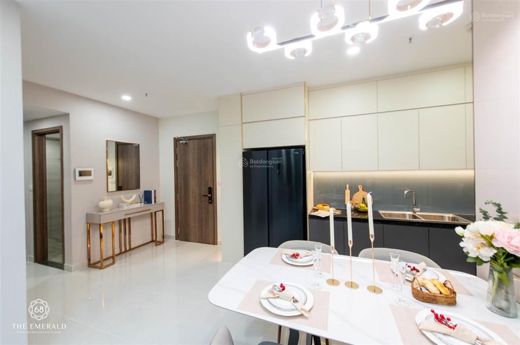 Sở hữu căn hộ a05 2pn2wc giá chỉ 3,66 tỷ (vat và phí sn) vị trí đẹp giá tốt tại the emerald 68