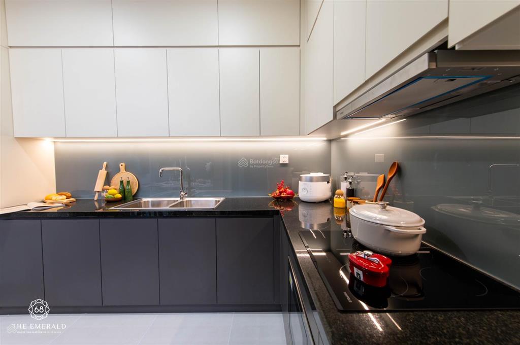 Sở hữu căn hộ a05 2pn2wc giá chỉ 3,66 tỷ (vat và phí sn) vị trí đẹp giá tốt tại the emerald 68
