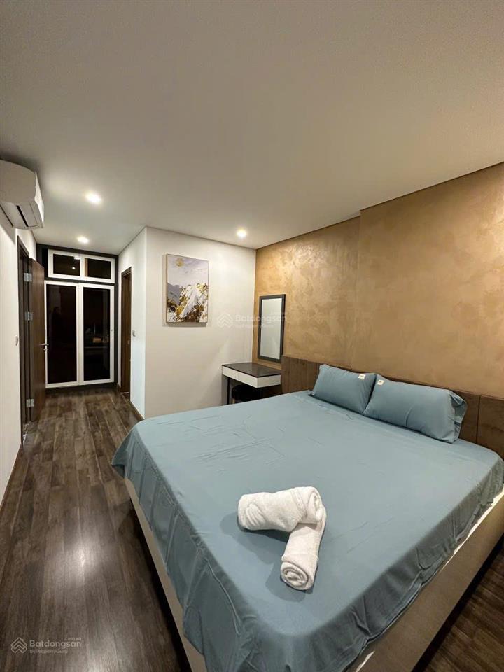 Bán căn góc 2pn 90,6m2 bc đông nam  view hồ bơi  sổ hồng lâu dài tại hà đô centrosa. tấn đại