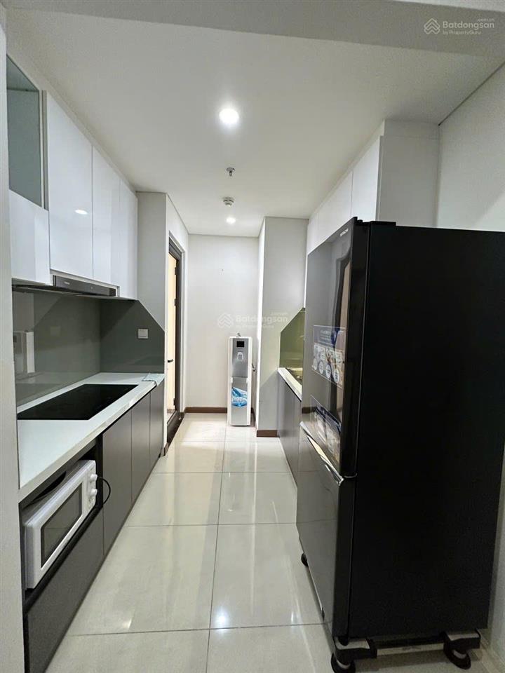 Bán căn góc 2pn 90,6m2 bc đông nam  view hồ bơi  sổ hồng lâu dài tại hà đô centrosa. tấn đại